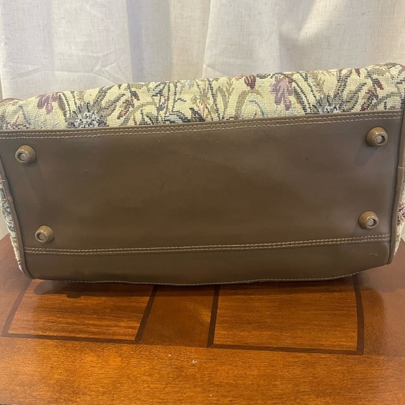 Jordache Bag - Picture 5 of 10